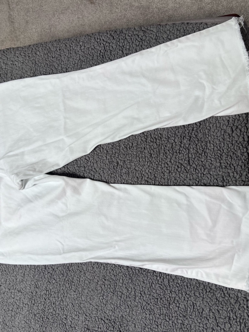J. Jill White Kick-Flare Ankle Frayed Jeans 12 - Picture 2 of 13